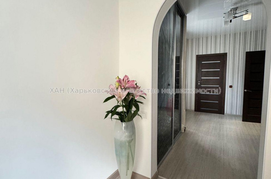 Продам дом, Любови Малой  просп. , 120 м², 3.70 сот., косметический ремонт 