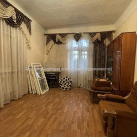Продам квартиру, Молчановский пер. , 3  ком., 66 м², косметический ремонт