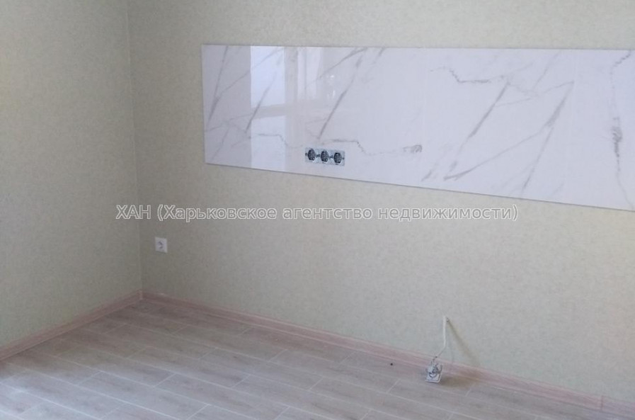 Продам квартиру, Казакевича ул. , 1 кім., 40 м², капитальный ремонт 