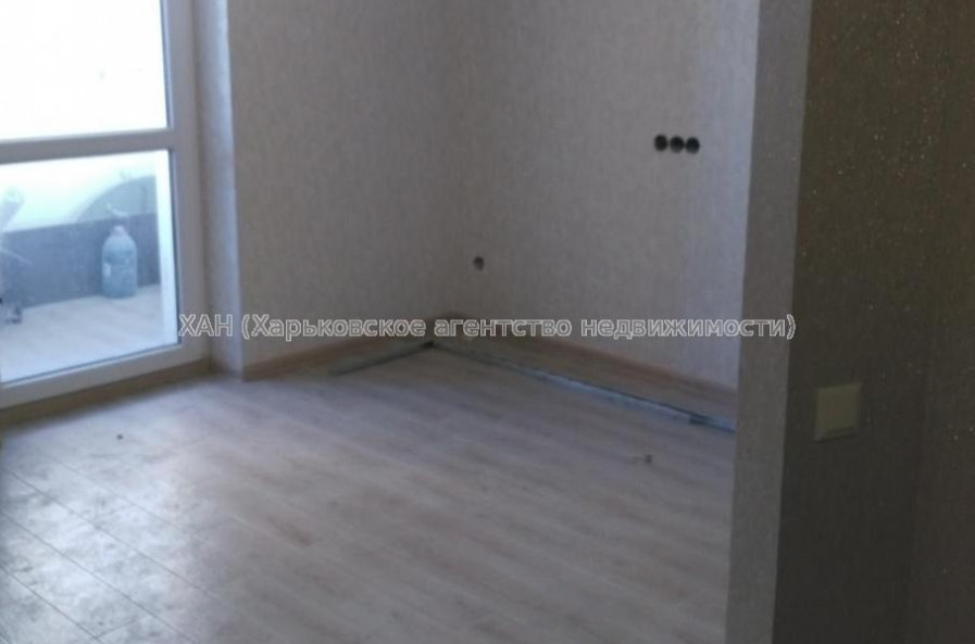 Продам квартиру, Казакевича ул. , 1 кім., 40 м², капитальный ремонт 