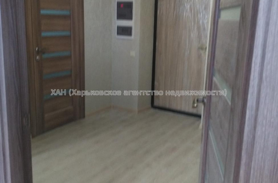 Продам квартиру, Казакевича ул. , 1 кім., 40 м², капитальный ремонт 