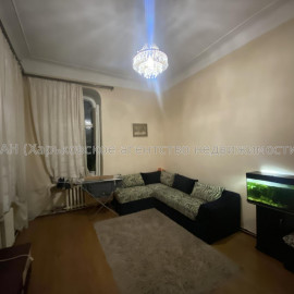Продам квартиру, Гоголя ул. , 2  ком., 66 м², косметический ремонт