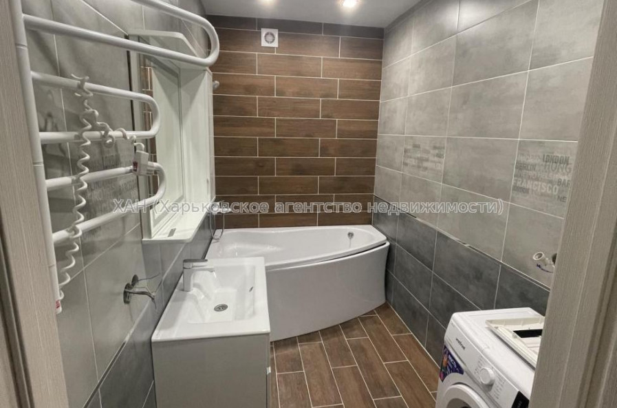 Продам квартиру, Мира ул. , 3  ком., 80 м², капитальный ремонт 