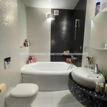 Продам квартиру, Людвига Свободы просп. , 4  ком., 140 м², евроремонт 