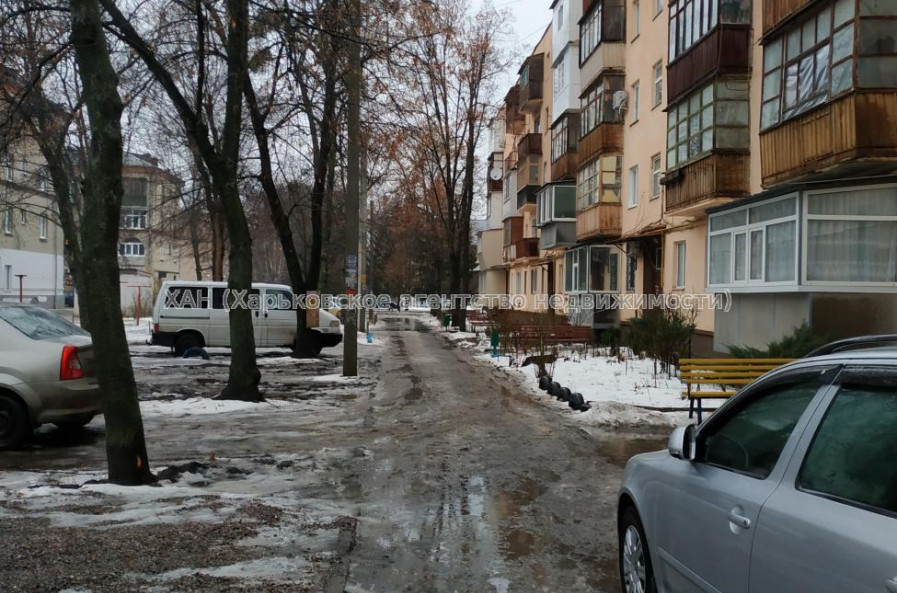 Продам квартиру, Индустриальный просп. , 3  ком., 68 м², косметический ремонт 