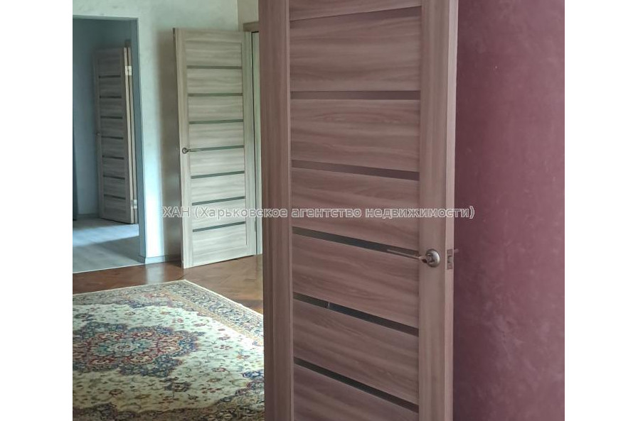 Продам квартиру, Байрона пр-т , 140 , 3 кім., 50.70 м², капитальный ремонт 
