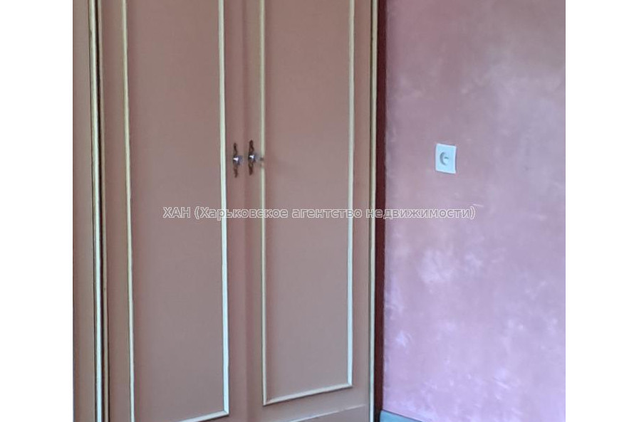 Продам квартиру, Байрона пр-т , 140 , 3 кім., 50.70 м², капитальный ремонт 