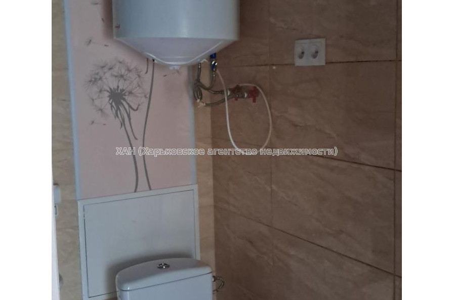 Продам квартиру, Байрона пр-т , 140 , 3 кім., 50.70 м², капитальный ремонт 