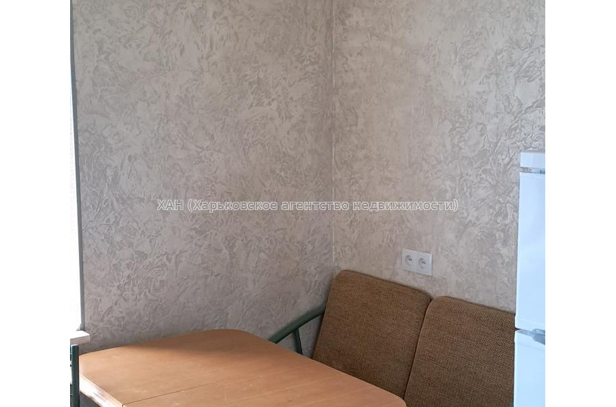 Продам квартиру, Байрона пр-т , 140 , 3 кім., 50.70 м², капитальный ремонт 