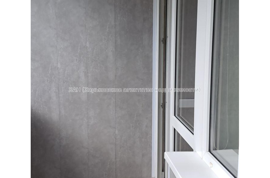 Продам квартиру, Байрона пр-т , 140 , 3 кім., 50.70 м², капитальный ремонт 