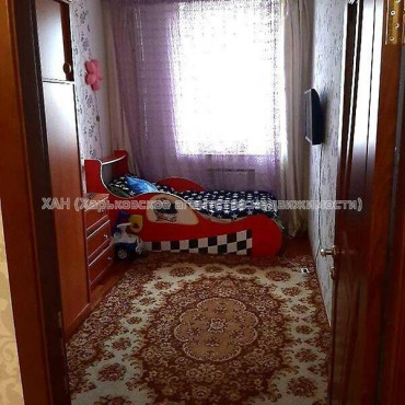 Продам квартиру, Гвардейцев Широнинцев ул. , 4 кім., 100 м², капитальный ремонт 