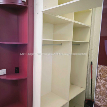 Продам квартиру, Гвардейцев Широнинцев ул. , 4 кім., 100 м², капитальный ремонт 