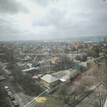 Продам квартиру, Гвардейцев Широнинцев ул. , 4 кім., 100 м², капитальный ремонт 