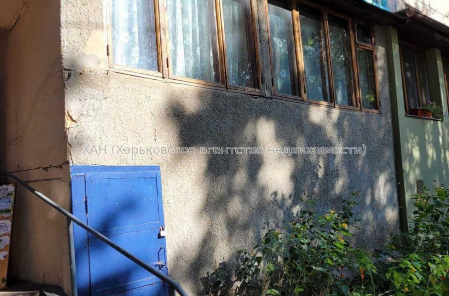 Продам квартиру, Владислава Зубенко ул. , 2  ком., 44 м², советский ремонт 