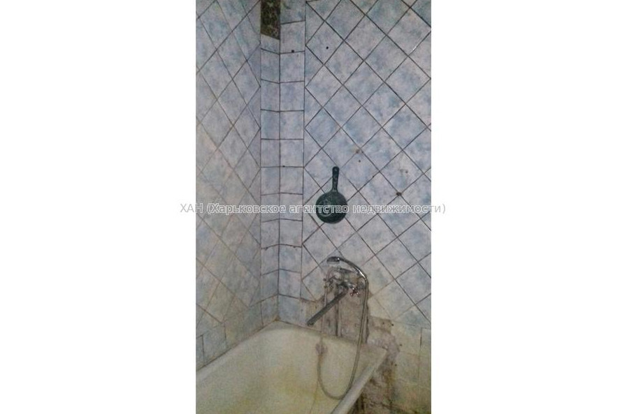 Продам квартиру, Владислава Зубенко ул. , 2  ком., 44 м², советский ремонт 