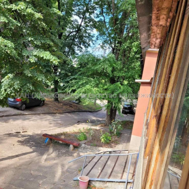 Продам квартиру, Владислава Зубенко ул. , 2  ком., 44 м², советский ремонт 