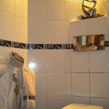 Продам квартиру, Кричевского ул. , 3 кім., 86 м², капитальный ремонт 