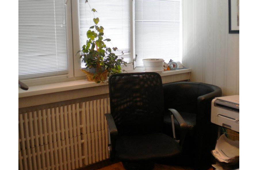 Продам квартиру, Кричевского ул. , 3 кім., 86 м², капитальный ремонт 