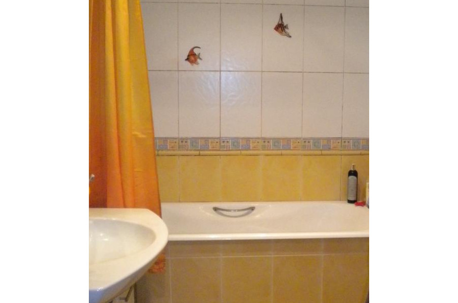 Продам квартиру, Кричевского ул. , 3 кім., 86 м², капитальный ремонт 