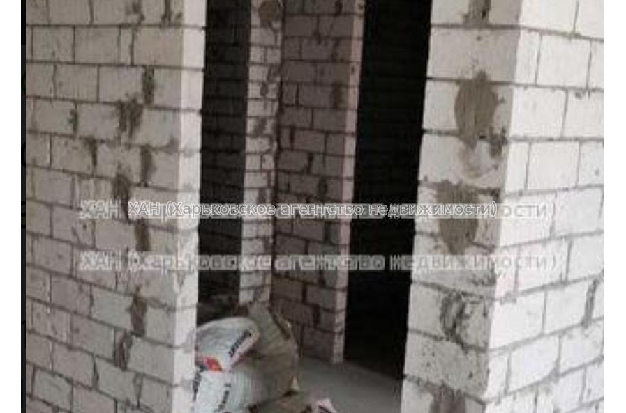 Продам квартиру, Мира ул. , 1 кім., 38 м², без внутренних работ 