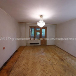 Продам квартиру, Дудинской ул. , 3  ком., 64 м², без ремонта