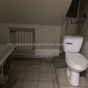 Продам нежилую недвижимость, офис в многоквартирном доме , 1  ком., 177 м², капитальный ремонт 