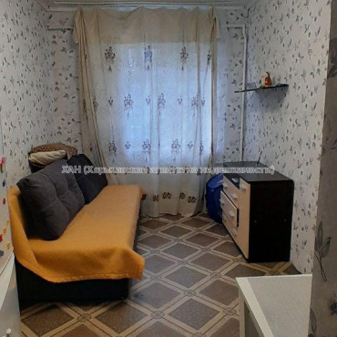 Продам квартиру, 12 Апреля ул. , 1 кім., 21 м², капитальный ремонт 