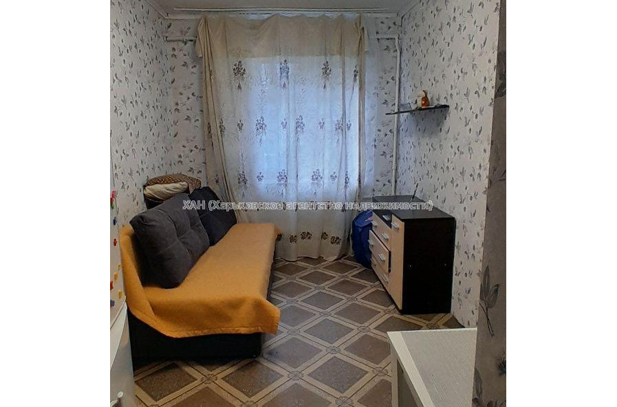 Продам квартиру, 12 Апреля ул. , 1 кім., 21 м², капитальный ремонт 