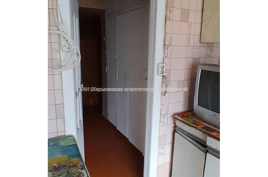 Продам квартиру, 12 Апреля ул. , 1 кім., 21 м², капитальный ремонт 