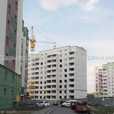 Продам квартиру, Роганская ул. , 1  ком., 45.80 м², без внутренних работ 