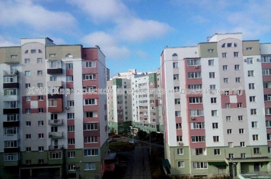 Продам квартиру, Роганская ул. , 1 кім., 45.80 м², без внутренних работ 