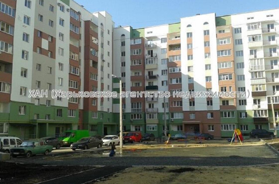 Продам квартиру, Роганская ул. , 1 кім., 45.80 м², без внутренних работ 