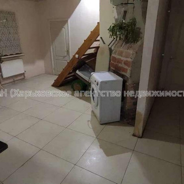 Продам дом, Тракторостроителей просп. , 192 м², 6 сот., частичный ремонт 