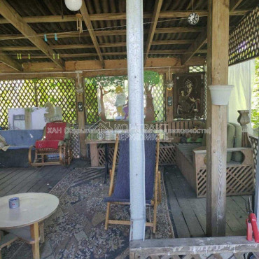 Продам дом, Тракторостроителей просп. , 192 м², 6 сот., частичный ремонт 