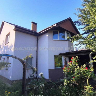 Продам дом, Тракторостроителей просп. , 192 м², 6 сот., частичный ремонт 