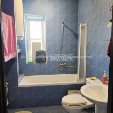 Продам дом, Тракторостроителей просп. , 192 м², 6 сот., частичный ремонт 