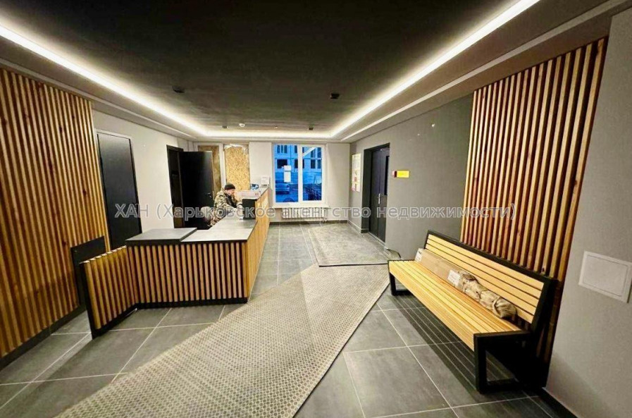 Продам квартиру, Гвардейцев Широнинцев ул. , 1  ком., 43.85 м², без внутренних работ 