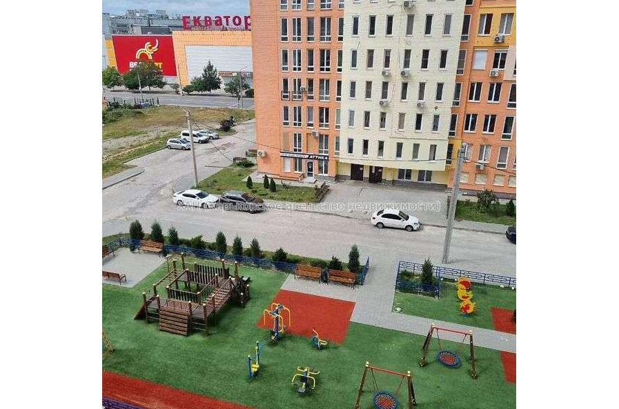 Продам квартиру, Гвардейцев Широнинцев ул. , 1  ком., 43.85 м², без внутренних работ 