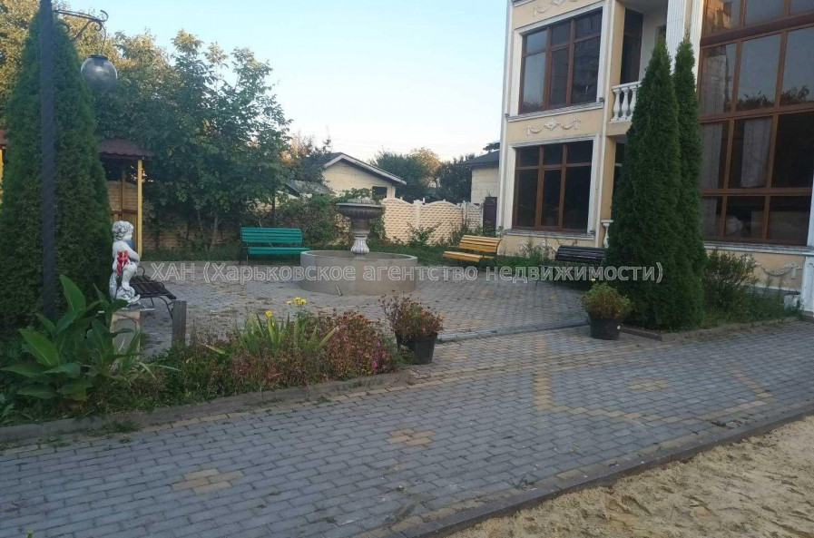 Продам квартиру, Одесская ул. , 2  ком., 62 м², без отделочных работ 