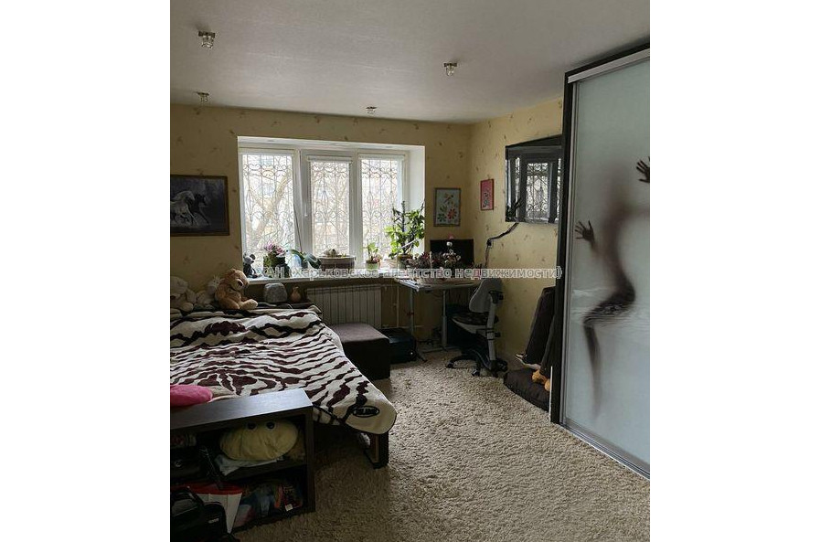 Продам квартиру, 23 Августа пер. , 3 кім., 98 м², евроремонт 