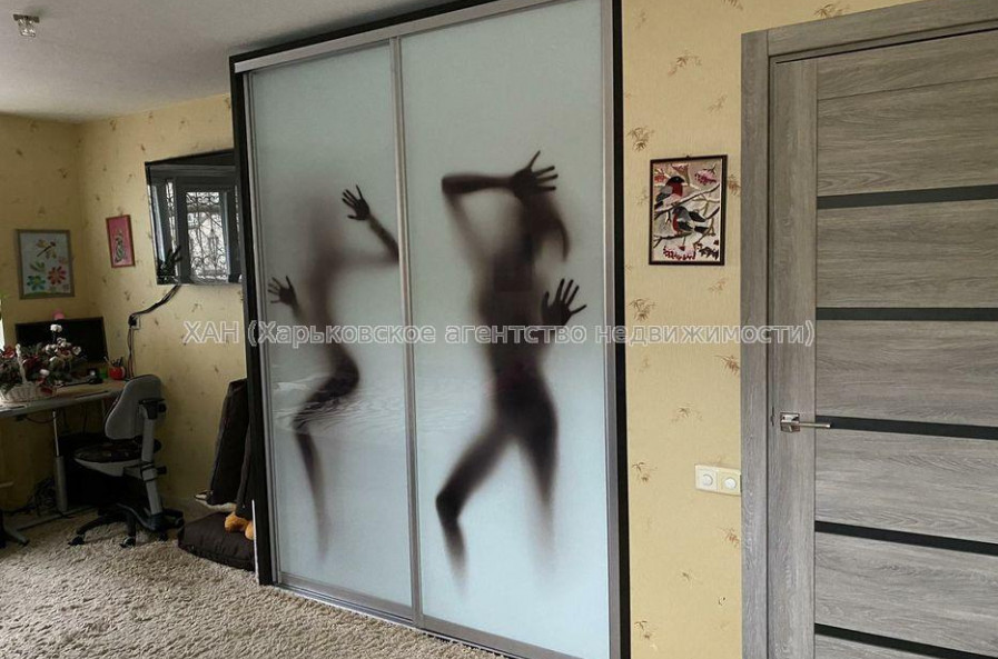 Продам квартиру, 23 Августа пер. , 3 кім., 98 м², евроремонт 