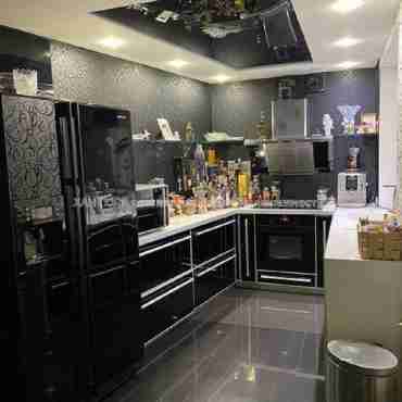 Продам квартиру, 23 Августа пер. , 3 кім., 98 м², евроремонт 