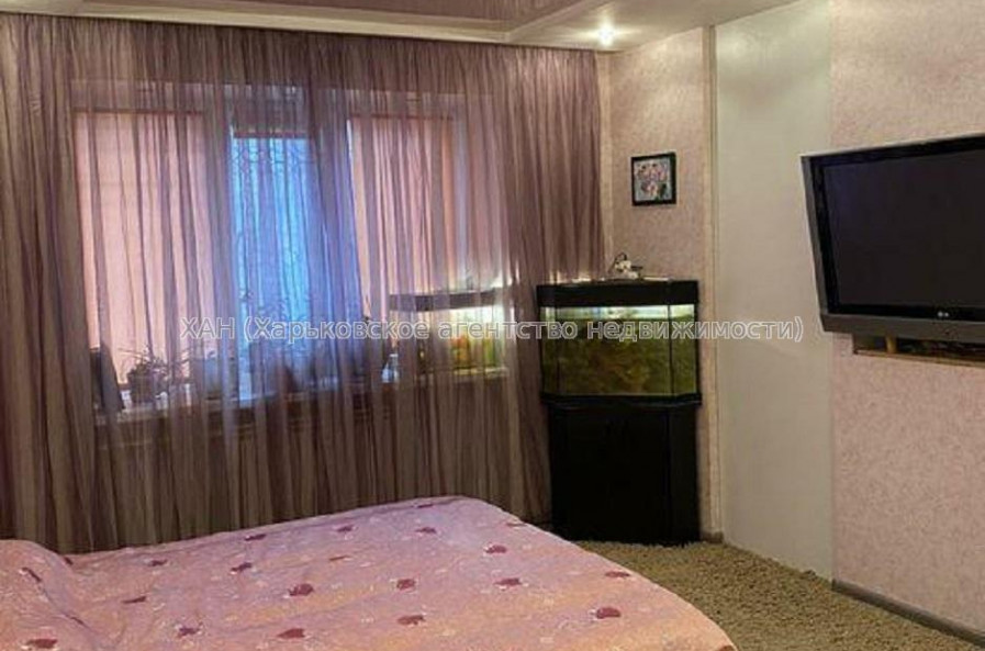 Продам квартиру, 23 Августа пер. , 3 кім., 98 м², евроремонт 