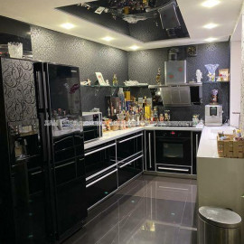 Продам квартиру, 23 Августа пер. , 3 кім., 98 м², евроремонт