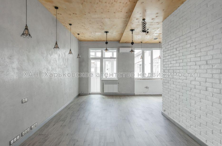 Продам квартиру, Дмитриевская ул. , 3  ком., 100 м², капитальный ремонт 