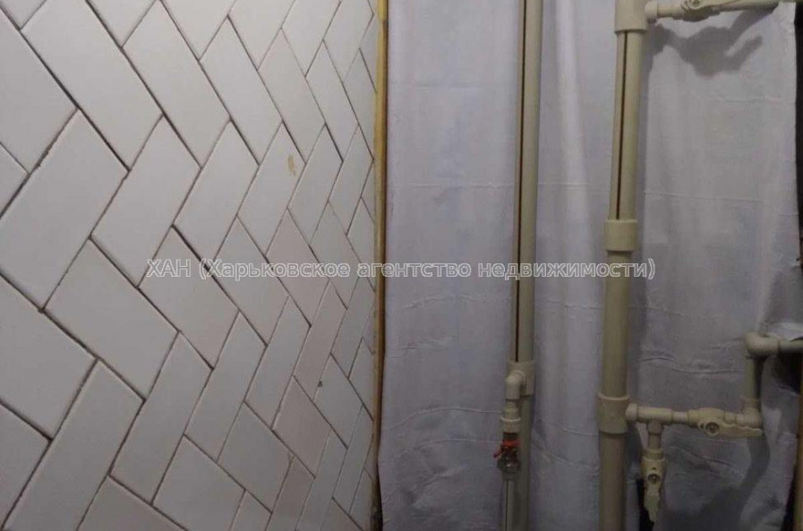 Продам квартиру, Салтовское шоссе , 3 кім., 70 м², частичный ремонт 