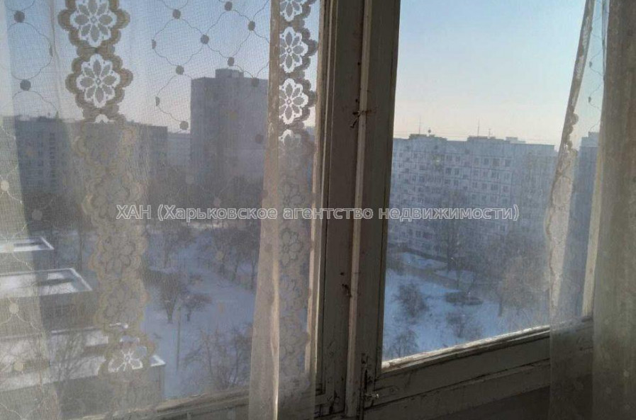 Продам квартиру, Салтовское шоссе , 3 кім., 70 м², частичный ремонт 