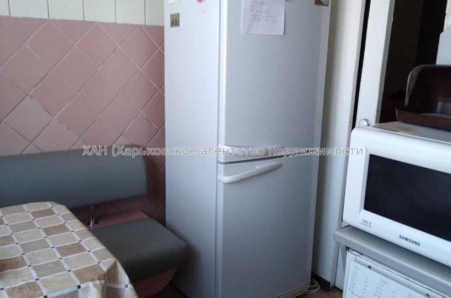 Продам квартиру, Салтовское шоссе , 3 кім., 70 м², частичный ремонт 