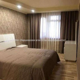 Продам квартиру, Титаренковский пер. , 3 кім., 65 м², капитальный ремонт