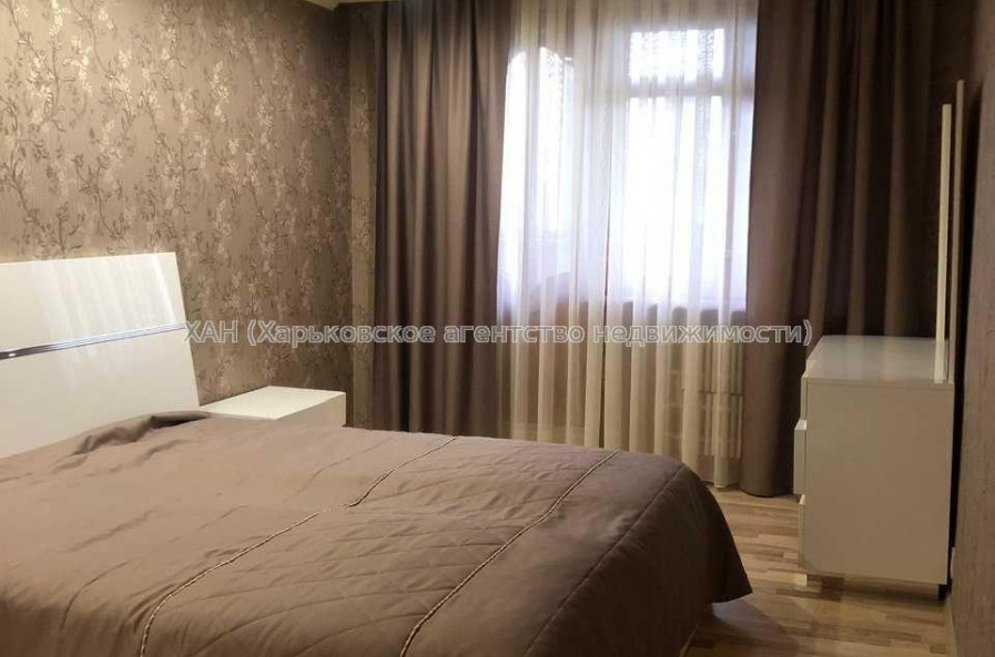 Продам квартиру, Титаренковский пер. , 3  ком., 65 м², капитальный ремонт 